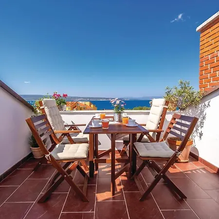 Awesome In With 2 Bedrooms And Wifi *