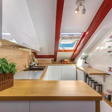 Awesome In With 2 Bedrooms And Wifi * Selce