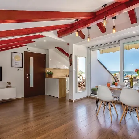 Apartment Awesome In With 2 Bedrooms And Wifi